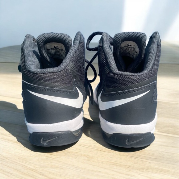 Nike Air Max Stutter Step 2 Youth Size 5 Basketball Shoes - Picture 3 of 8